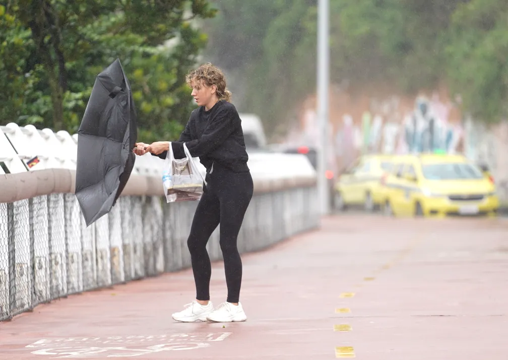 Frente Fria Chega Ao Rio Com Chuva Vento E Transtornos Meu Rio